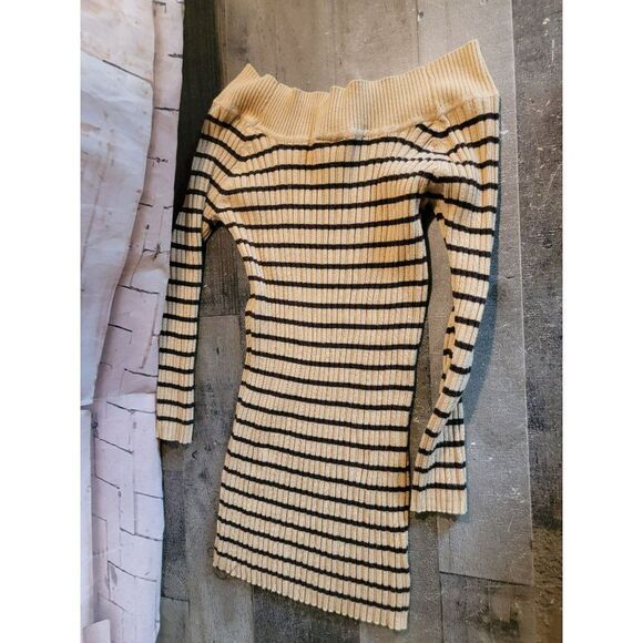 Women's Rue 21 brown striped dress large - Picture 4 of 4